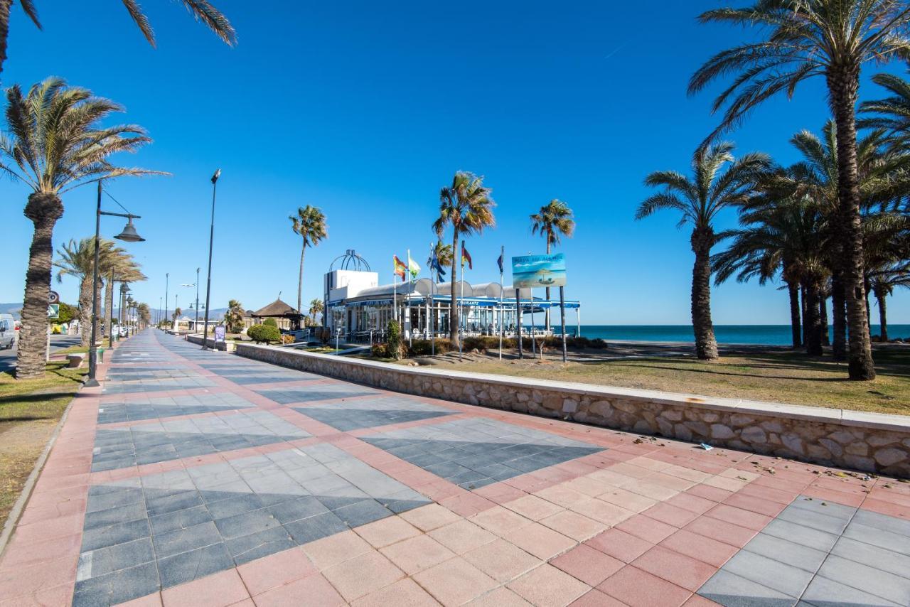Alamar The Best Luxury Apartment On The Beach 토레몰리노스 외부 사진